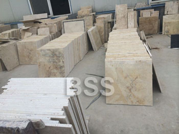 contains travertine